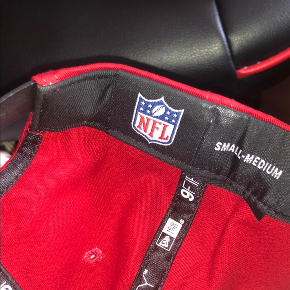 New era hat - Picture 4 of 6